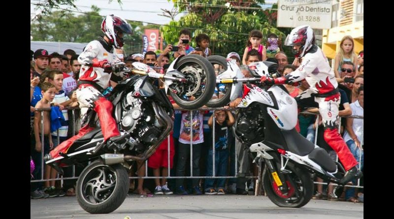 Barueri recebe exposição de motos e carros antigos neste domingo