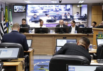 Câmara de Osasco aprova projetos sobre bem-estar animal, saúde pública e representatividade feminina