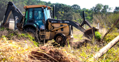 Prefeitura de Cotia realiza reintegração de posse em área pública no Parque das Nascentes Prefeitura de Cotia realiza reintegração de posse em área pública no Parque das Nascentes