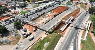 Barueri libera passarela modernizada no km 26 da Castello Branco