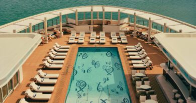 Horizonte de Luxo: A Estreia Triunfal do Four Seasons Yachts