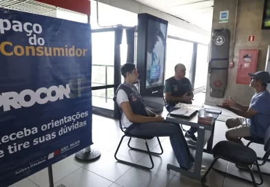 Mais de 150 clientes já foram atendidos nas estações Vila Sônia, Largo Treze e Osasco nos primeiros dias da ação especial do Procon-SP na Semana do Consumidor Mais de 150 clientes já foram atendidos nas estações Vila Sônia, Largo Treze e Osasco nos primeiros dias da ação especial do Procon-SP na Semana do Consumidor