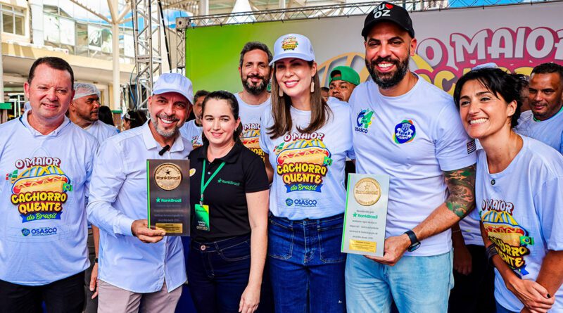 Osasco celebra 64 anos com recorde do maior cachorro-quente do Brasil