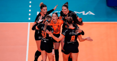 Osasco vence Praia Clube e entra no G-3 da Superliga Feminina Osasco vence Praia Clube e entra no G-3 da Superliga Feminina