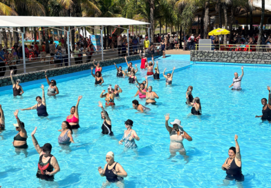 Prefeitura de Osasco leva mais de 1,4 mil idosos ao Castelo Park Aquático