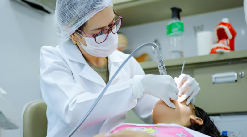 Programa Sorriso Feliz leva atendimento odontológico infantil ao Jardim Padroeira