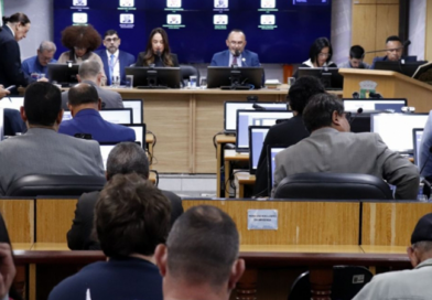 Câmara de Osasco aprova recursos para inclusão digital nas escolas e obras emergenciais Câmara de Osasco aprova recursos para inclusão digital nas escolas e obras emergenciais