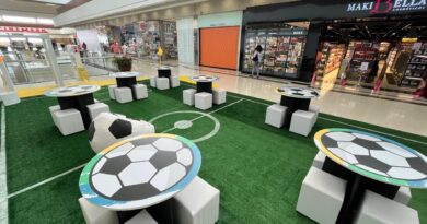 Shopping União de Osasco entra no clima da Copa do Mundo com arena de troca de figurinhas