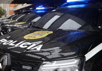 Polícia de SP faz operação contra falsos médicos investigados por mortes em hospital da capital Polícia de SP faz operação contra falsos médicos investigados por mortes em hospital da capital