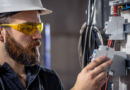 Curso gratuito de eletricista predial abre inscrições em Cotia