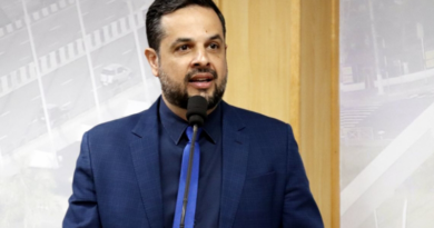 Rodrigo Gansinho assume cadeira no Legislativo osasquense Rodrigo Gansinho assume cadeira no Legislativo osasquense