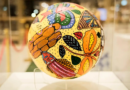 Exposição Ball Art transforma bolas de futebol em obras de arte no Iguatemi Alphaville
