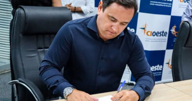 Pirapora do Bom Jesus recebe assinatura de cooperação para estudo sobre poluição na Bacia do Alto Tietê