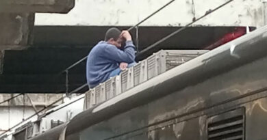 Homem sobe no teto de trem da Linha 8-Diamante e mobiliza equipes na estação General Miguel Costa