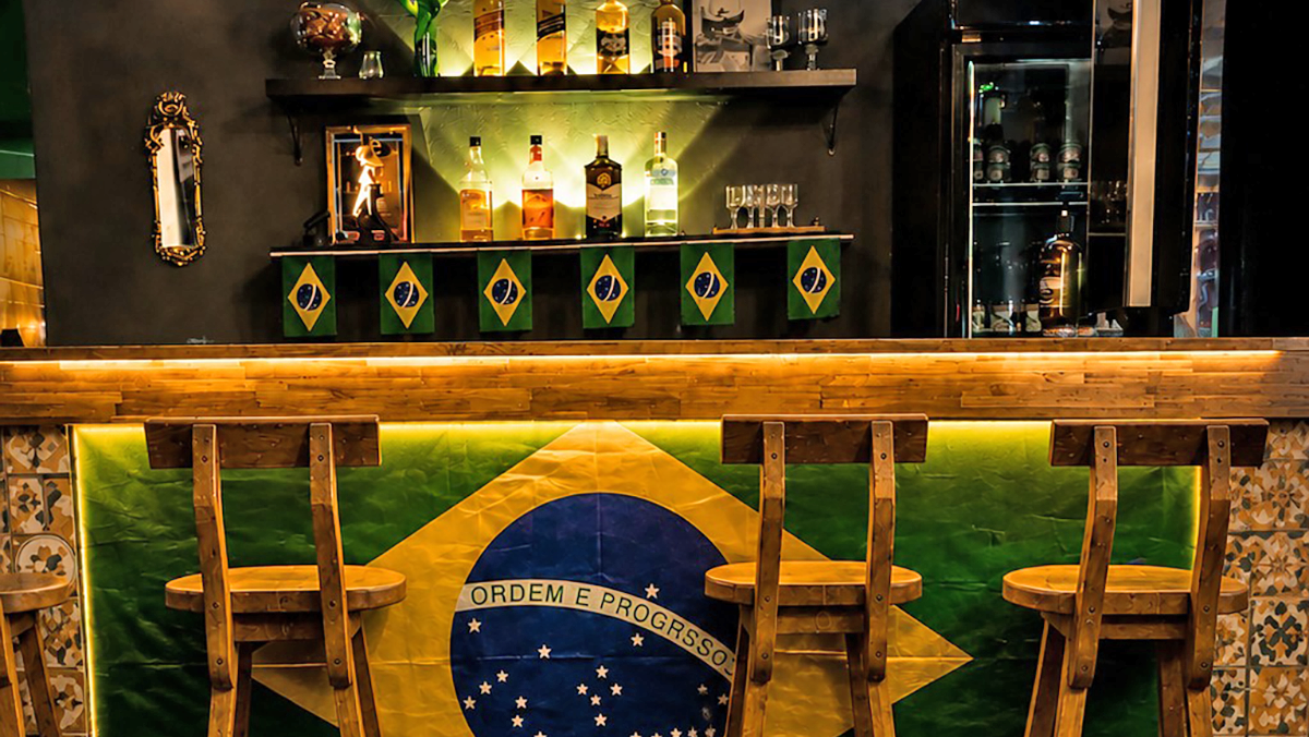Old Dogs Jazz Club abre as portas para a torcida - Jornal ARua