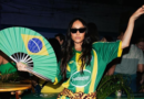 Sabrina Sato e bateria da Vila Isabel comandam festa da Havaianas na estreia do Brasil