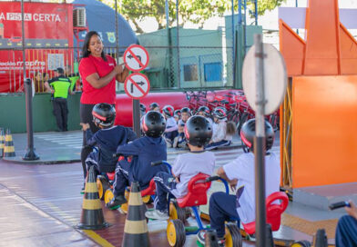 Programa gratuito ensina educação no trânsito para crianças em Barueri Programa gratuito ensina educação no trânsito para crianças em Barueri