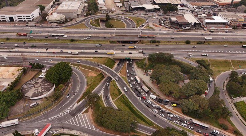 Trevo de Alphaville terá intervenções noturnas para obras entre 27 de julho e 19 de agosto Trevo de Alphaville terá intervenções noturnas para obras entre 27 de julho e 19 de agosto