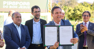 Prefeito Gregorio Maglio assina Termo com governo federal que prevê projeto piloto do Novo PAC para despoluição do Rio Tietê