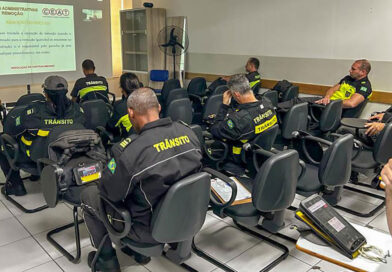 Barueri capacita 50 agentes de trânsito para reforçar a segurança viária Barueri capacita 50 agentes de trânsito para reforçar a segurança viária