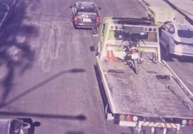 Barueri apreende motocicleta com placa adulterada em ação integrada entre GCM e Semurb Barueri apreende motocicleta com placa adulterada em ação integrada entre GCM e Semurb