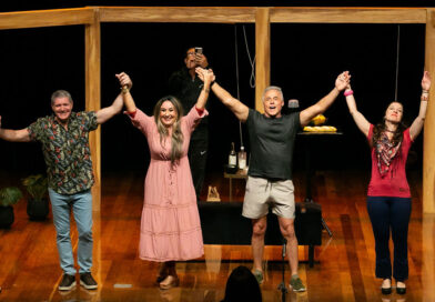 Oscar Magrini apresenta a comédia “Troca ou Não Troca” em sessão única no Teatro Glória Giglio, em Osasco