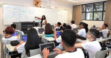 Mais de 62 mil alunos retornam às aulas na rede municipal de Barueri nesta segunda-feira (27)