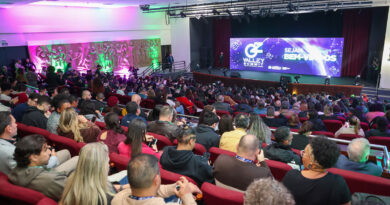 Uso de IA e demais tecnologias dominam painés de reflexões do OZ Valley Summit Uso de IA e demais tecnologias dominam painés de reflexões do OZ Valley Summit