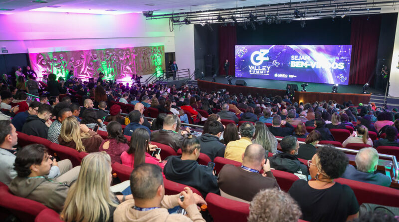 Uso de IA e demais tecnologias dominam painés de reflexões do OZ Valley Summit Uso de IA e demais tecnologias dominam painés de reflexões do OZ Valley Summit