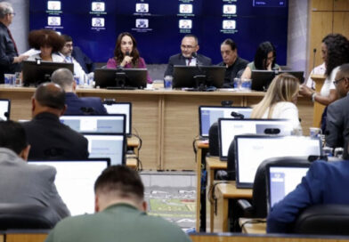 Câmara de Osasco aprova plano de carreira para agentes de trânsito Câmara de Osasco aprova plano de carreira para agentes de trânsito