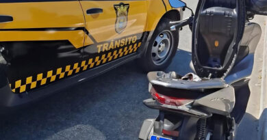Semurb recupera moto furtada com placa clonada no Jardim Califórnia, em Barueri