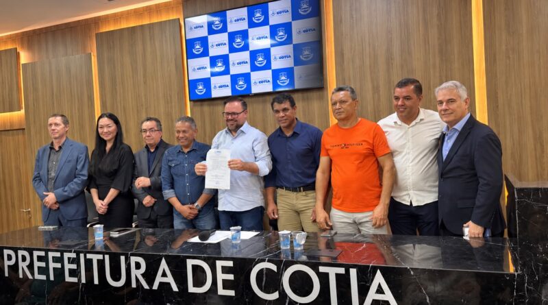 Cotia prepara nova concessão e mira revolução no transporte público Cotia prepara nova concessão e mira revolução no transporte público
