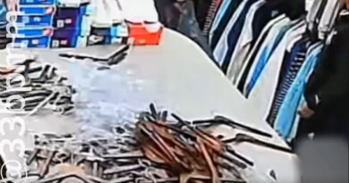 Etiqueta ajuda Força Tática a identificar roupas roubadas encontradas em residência Etiqueta ajuda Força Tática a identificar roupas roubadas encontradas em residência