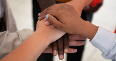 Cotia abre inscrições para eleição do Conselho de Igualdade Racial nesta terça (20) Cotia abre inscrições para eleição do Conselho de Igualdade Racial nesta terça (20)