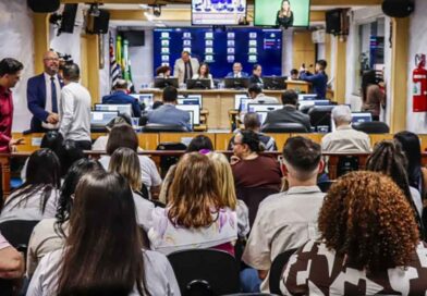 Vereadores de Osasco debatem bullying, terceiro setor e proteção animal na Câmara