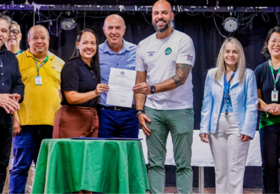 Prefeitura de Osasco dá posse a 124 novos servidores públicos Prefeitura de Osasco dá posse a 124 novos servidores públicos