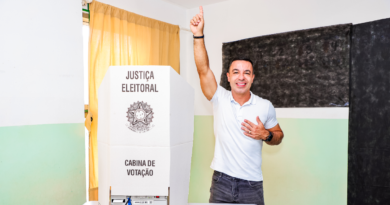 Rogério Lins vota em Osasco e destaca campanha de escuta e presença Rogério Lins vota em Osasco e destaca campanha de escuta e presença