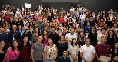 Programa Famílias Fortes reúne centenas de pessoas em formatura em Barueri
