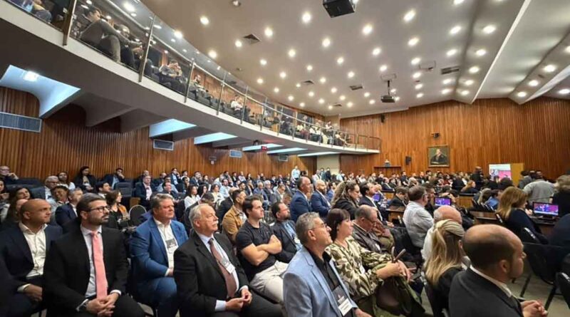 Barueri está entre os 13 municípios de SP premiados com Selo Ouro Ouvidoria Cidadã Barueri está entre os 13 municípios de SP premiados com Selo Ouro Ouvidoria Cidadã